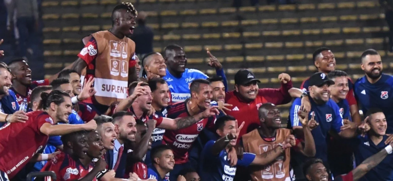 Independiente Medellín celebra 110 años de historia en el fútbol colombiano - VizzorImage / Luis Benavides