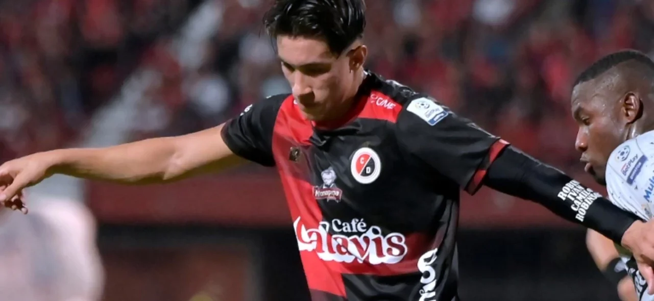 Jefry Zapata - Delantero de Cúcuta Deportivo - VizzorImage