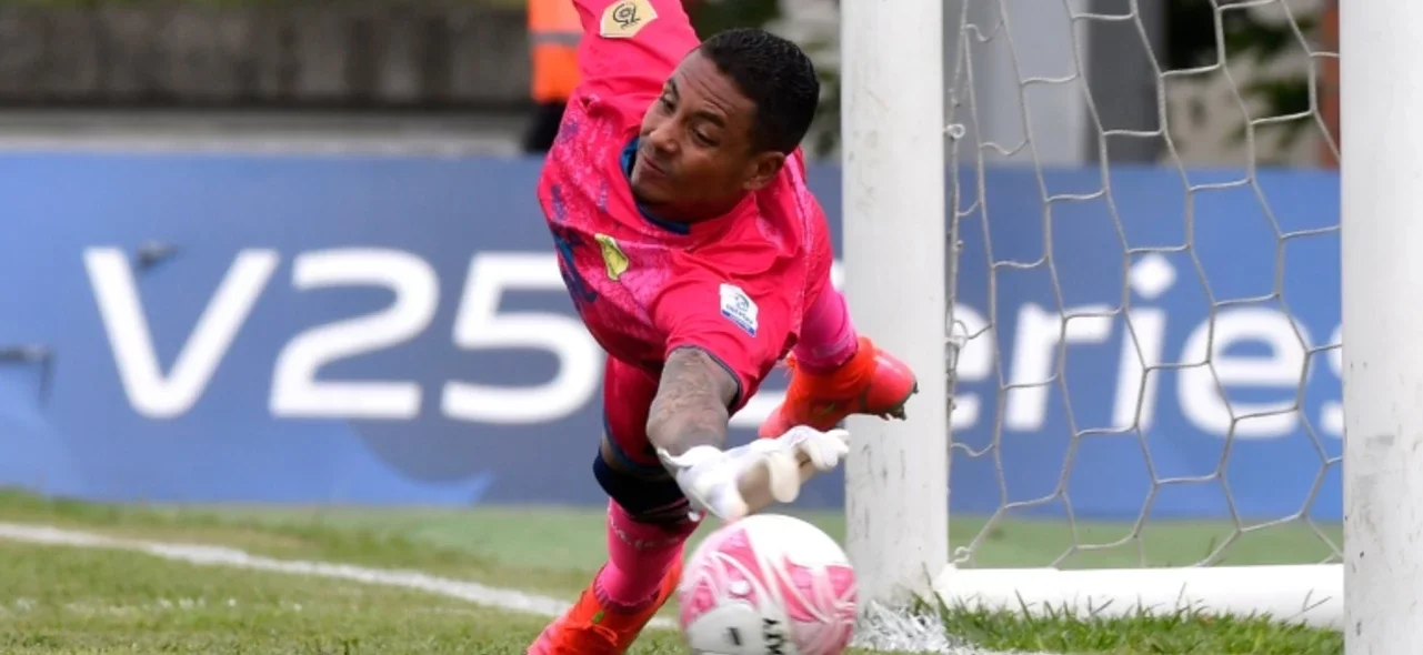 Juan Pablo Montoya - Arquero de Leones - VizzorImage / Gabriel Aponte