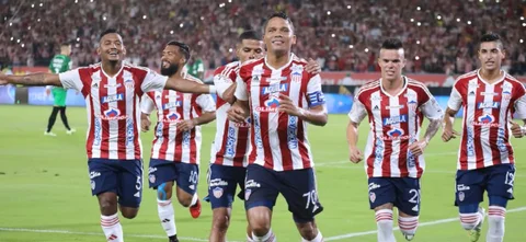 Junior venció al descendido Huila | Foto: VizzorImage / Jairo Cassiani