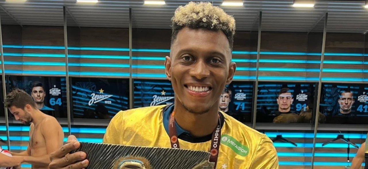 El delantero colombiano suma 19 goles en 54 partidos con Zenit - Instagram: @cassierrajr Mateo Cassierra - Delantero colombiano de Zenit - Instagram: @cassierrajr
