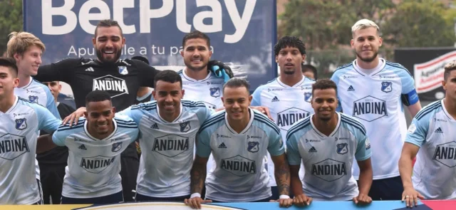 Titular de Millonarios ante Envigado por Liga BetPlay 2023-2 - VizzorImage / Luis Benavides