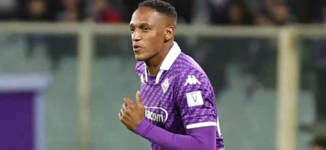 Yerry Mina - Defensor colombiano de Fiorentina - AFP