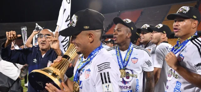 Junior - Foto: VizzorImage/ Luis Benavides