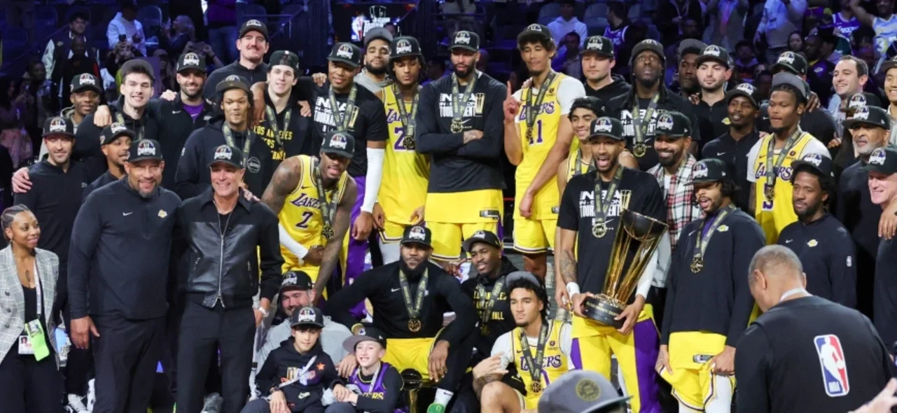 Los Lakers hacen historia en la NBA - AFP