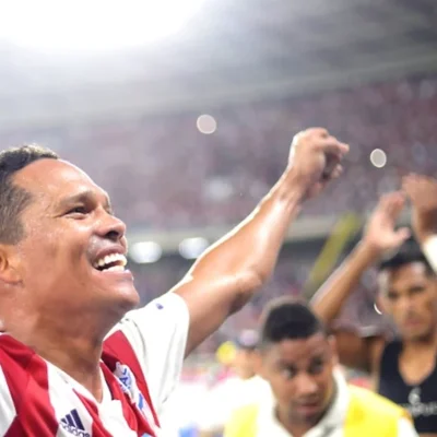 ¡Hombre de gol! Carlos Bacca persigue el título con Junior y el Botín ...