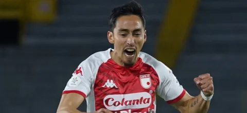 Fabián Sambueza - Delantero argentino con la camiseta de Santa Fe - VizzorImage / Andrés Rot
