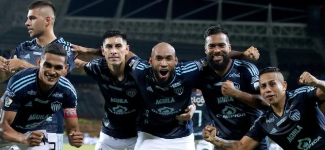 Fredy Hinestroza en el radar de nuevos equipos del FPC. / Foto: Vizzorimage.