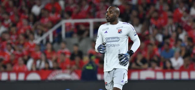 La vinculación de Mosquera Marmolejo a Santa Fe estaría muy cerca | Foto: VizzorImage / Nelson Rios