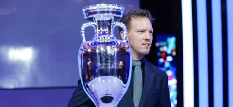 Así fue el incómodo momento en el sorteo de la Eurocopa 2024. / Foto: AFP.