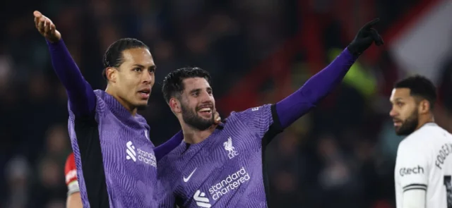 Liverpool ganó y le sigue los pasos a Arsenal en la Premier. / Foto: AFP.