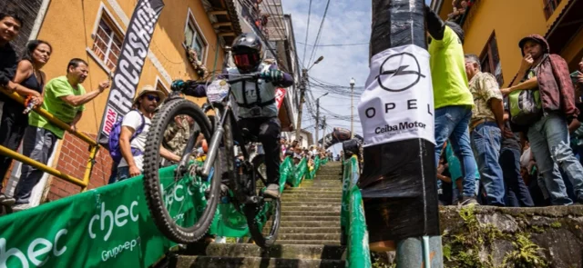 Downhill urbano se toma las calles de Manizales. / Foto: Cortesía.