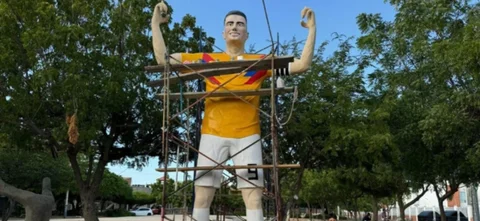 Estatua Falcao - Foto: @@AlertaNews24_7