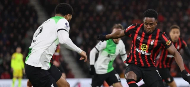 Luis Sinisterra y su autocrítica en la Premier. / Foto: AFP.