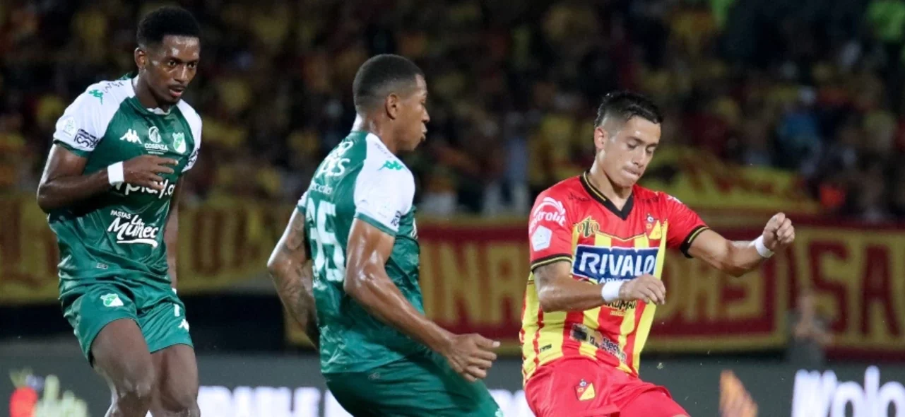 Deportivo Pereira y Deportivo Cali - Foto: VizzorImage/ Pablo Bohorquez