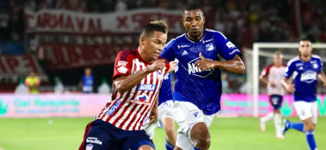 Los 'tiburones' se quedaron con el juego de ida - VizzorImage / Jairo Cassiani