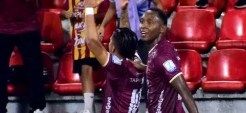 Yeison Guzmán anotó el primer compromiso del encuentro - VizzorImage / Joan Orjuela