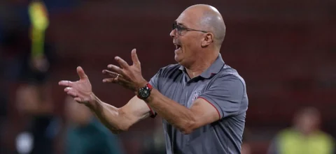 Alfredo Arias - Entrenador de Independiente Medellín - VizzorImage