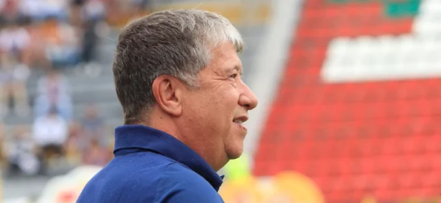 ¿'Bolillo' Gómez y Águilas Doradas, la nueva relación en el FPC?. / Foto: Vizzorimage.