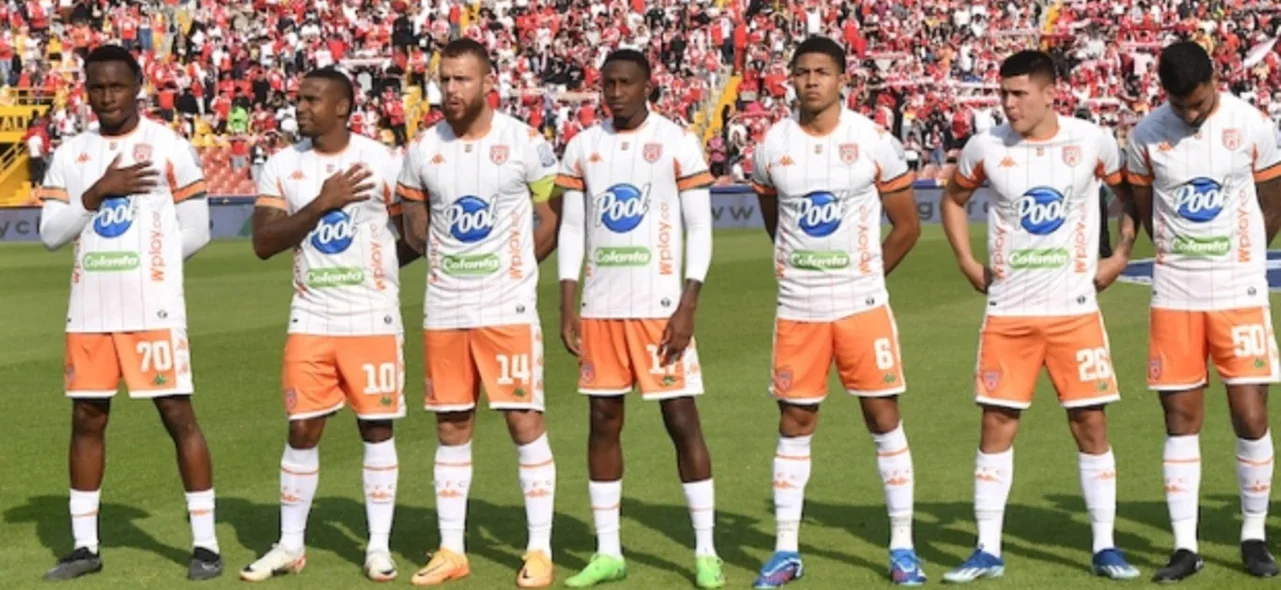 Envigado por poco le empata a Santa Fe y apaga la fiesta. / Foto: Vizzorimage.