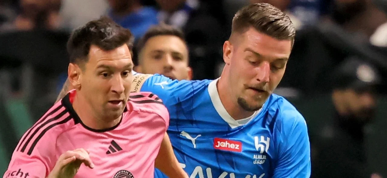Messi y Milinkovic Savic en el amistoso Inter Miami vs. Al Hilal - AFP