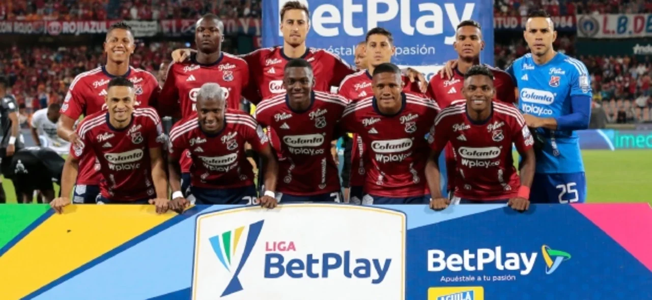 Chaux se vistió de héroe y salvó a Medellín del gol de Pereira. / Foto: Vizzorimage.