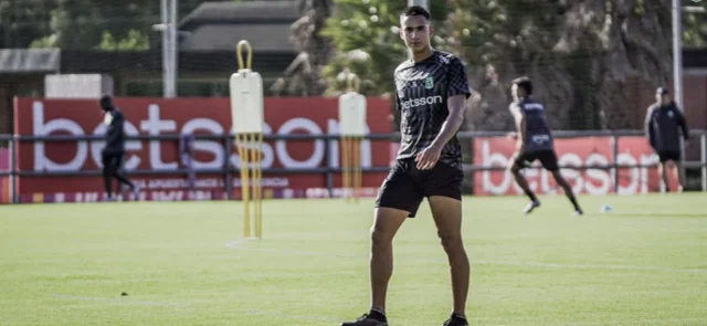 ¡Nada que envidiar! Atlético Nacional y su nueva camiseta para el 2024. / Foto: X Nacional.