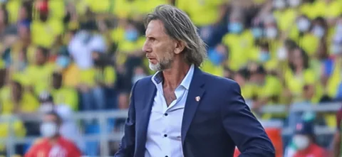 Ricardo Gareca - Entrenador argentino - VizzorImage