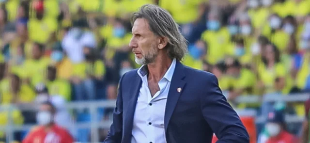 Ricardo Gareca - Entrenador argentino - VizzorImage