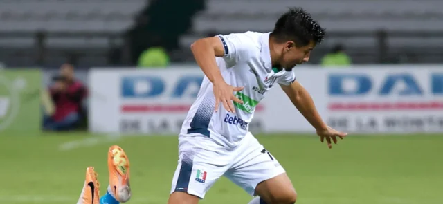 Este sería el nuevo equipo de Sherman Cárdenas. / Foto: Vizzorimage.