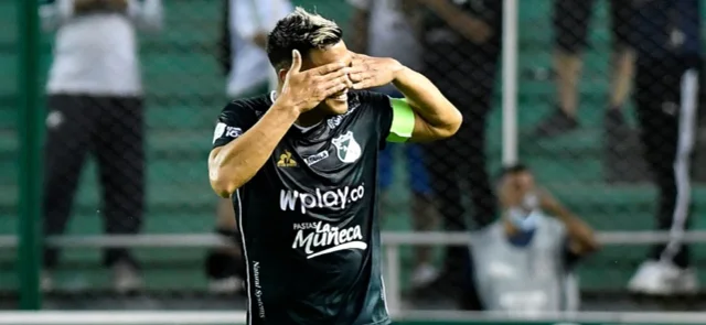 Teófilo Gutiérrez y su nuevo regreso a Junior. / Foto: Vizzorimage.