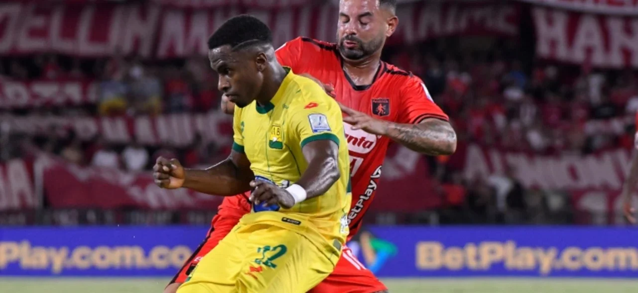 América 0 - 0 Bucaramanga - VizzorImage / Gabriel Aponte