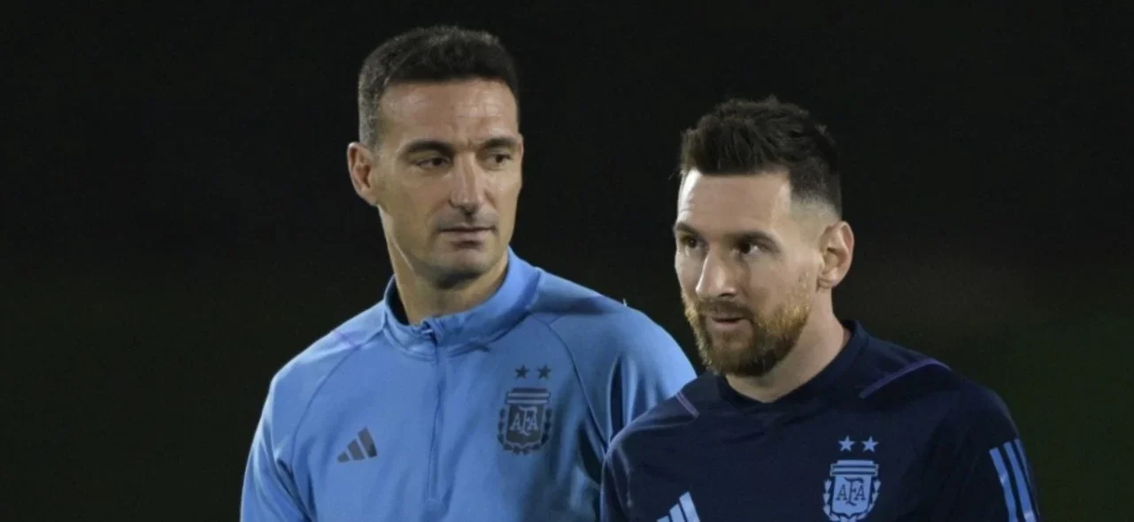 Lione Scaloni y Lionel Messi - Foto: AFP