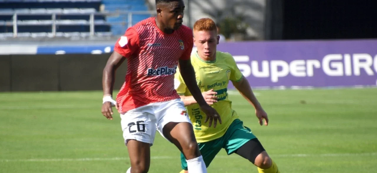 Empate 2-2 entre Barranquilla y Leones - VizzorImage / Jairo Cassiani