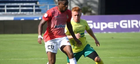 Empate 2-2 entre Barranquilla y Leones - VizzorImage / Jairo Cassiani