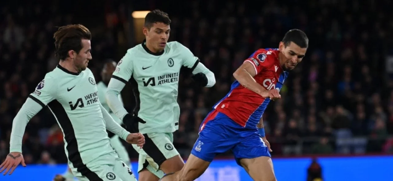 Daniel Muñoz y Jefferson Lerma en Crystal Palace. / Foto: AFP.