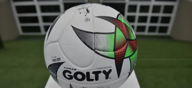 Cambio de rumbo en el FPC - VizzorImage / Gabriel Aponte