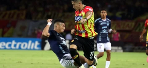 El 'científico' fue una de las figuras indscutibles del partido - VizzorImage / Pablo Bohorquez