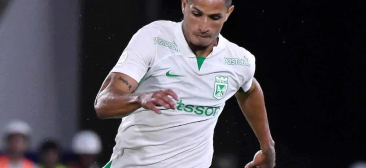 Patriotas se salvó del primer gol de la noche de Nacional. / Foto: Vizzorimage.