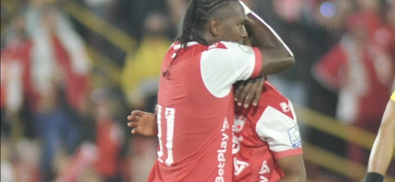 Triunfo de Santa Fe sobre Cali -VizzorImage / Luis Ramirez