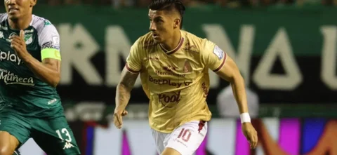Yeison Guzmán sigue brillando con Deportes Tolima - X: @cdtolima