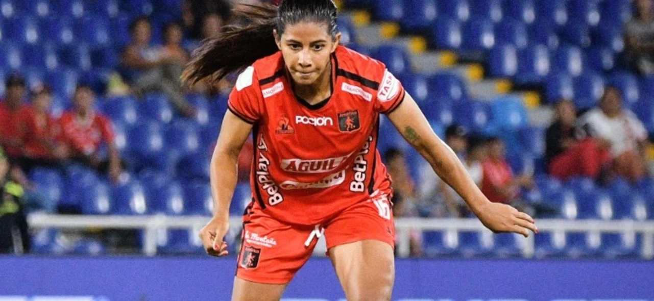 América 0 - 2 Racing Louisville - X: @AmericaCaliFem