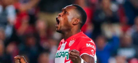 Diber Cambindo se reportó con doblete / Foto Necaxa