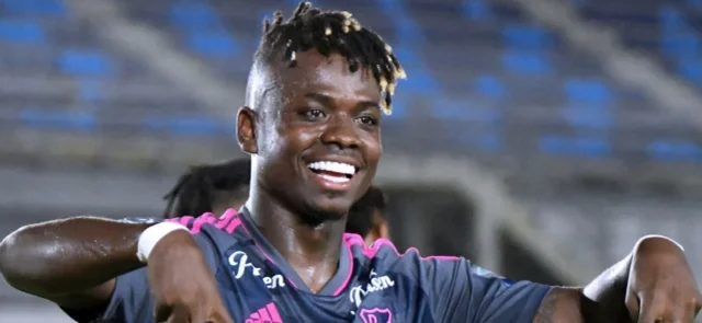 Deinner Quiñónes - Delantero de Independiente Medellín - VizzorImage