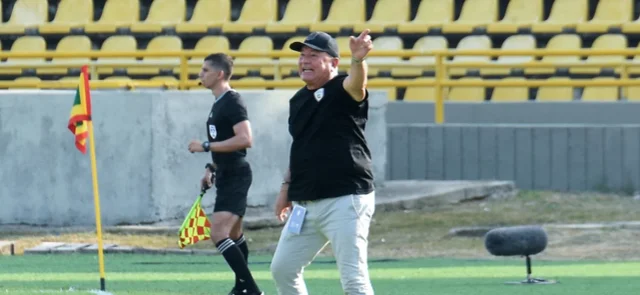 Técnico de Real Cartagena se despachó contra Cúcuta Deportivo. / Foto: Vizzorimage.