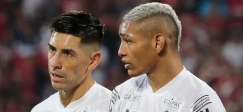 Emmanuel Olivera y Jermain Peña, defensores centrales de Junior - VizzorImage