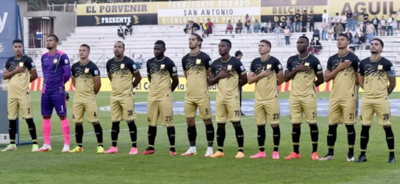 Águilas Doradas en la fecha 8. / Foto: Vizzorimage.