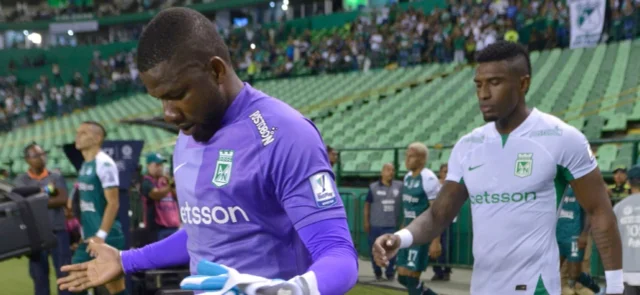 Harlen Castillo y Sergio Mosquera de Atlético Nacional - VizzorImage