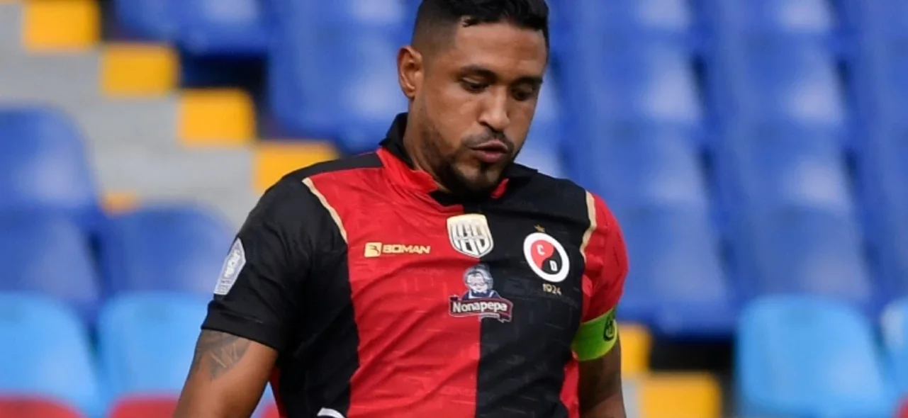 Hernán Pertuz - Defensa central de Cúcuta Deportivo - VizzorImage