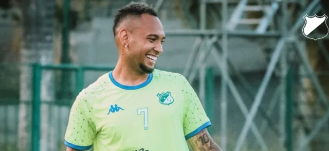 Jarlan Barrera calienta motores para Deportivo Cali vs. Nacional. / Foto: X Asodeporcali.